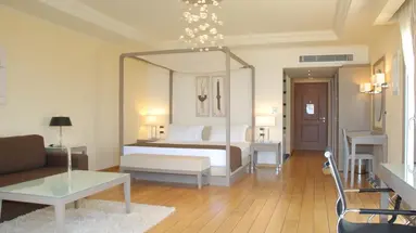 Restia Suites