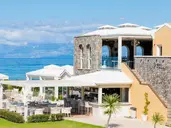 Restia Suites