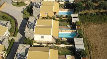 Restia Suites