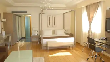 Restia Suites