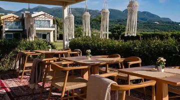 Restia Suites