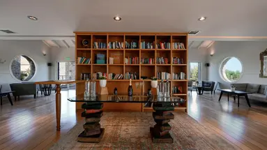 Restia Suites