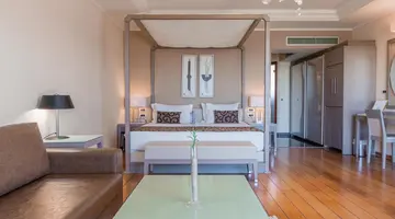 Restia Suites