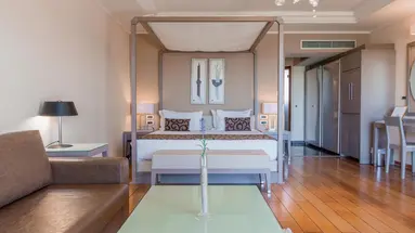 Restia Suites