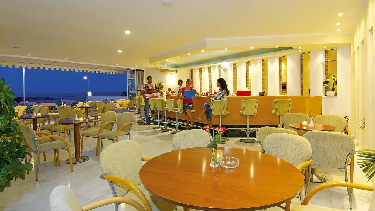 RETHYMNO MARE ROYAL & WATER PARK