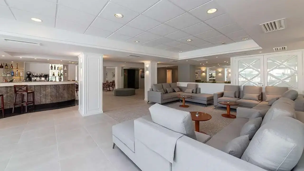 Reverence Life Hotel