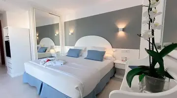 Reverence Life Hotel