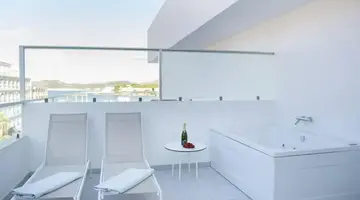 Reverence Life Hotel