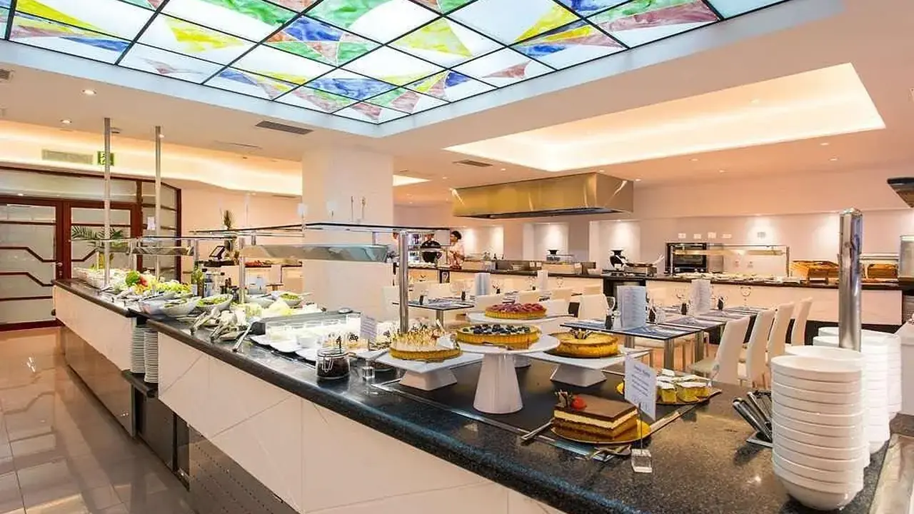 Reverence Life Hotel