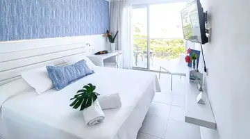 Reverence Life Hotel