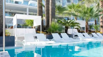 Reverence Mare Hotel