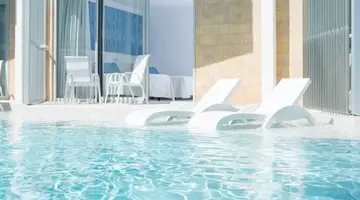 Reverence Mare Hotel