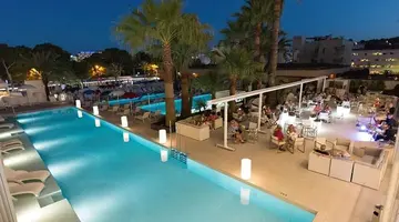 Reverence Mare Hotel
