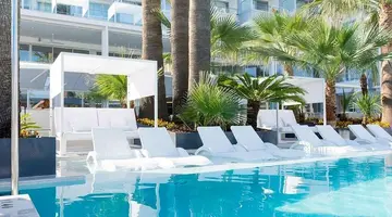 Reverence Mare Hotel