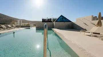 REVERON PLAZA