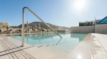 REVERON PLAZA