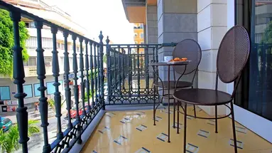 Reveron Plaza