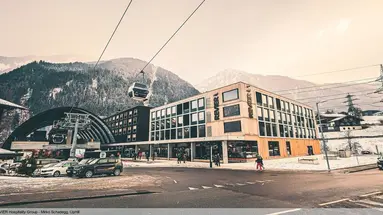 Revier Mountain Lodge Mon