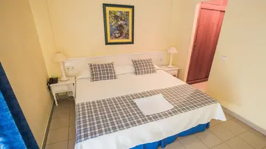 RF Apartamentos Bambi