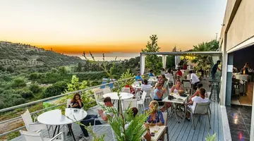 RG Village Crete