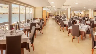 RH Casablanca Suites