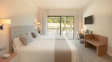 RH Corona del Mar