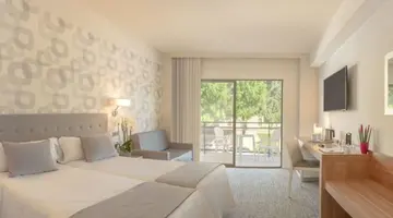 RH Corona del Mar