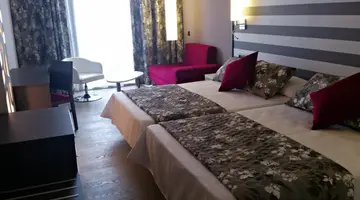 RH Vinaros Aura