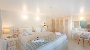 Rhodos Horizon City- Adults only
