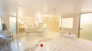 Rhodos Horizon City- Adults only