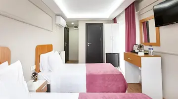 Ria Suites Hotel