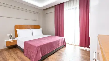 Ria Suites Hotel