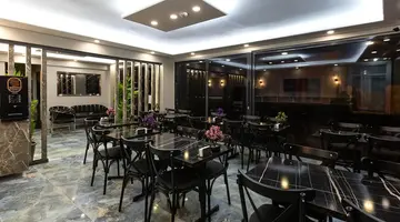 Ria Suites Hotel