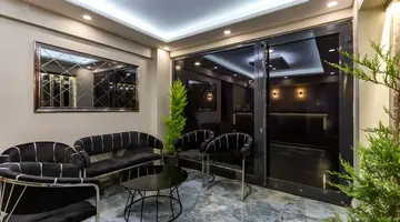 Ria Suites Hotel