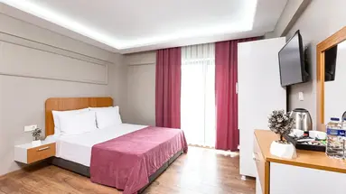 Ria Suites Hotel