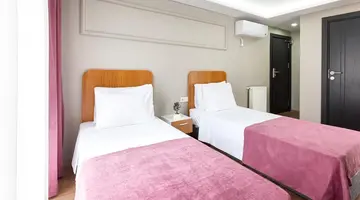 Ria Suites Hotel