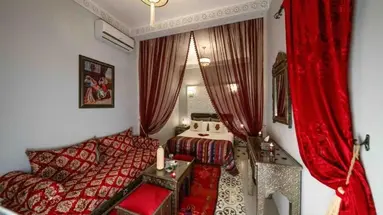Riad Kiyanjana