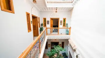 Riad Kiyanjana