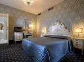 Rialto Hotel