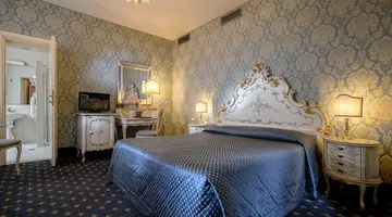 Rialto Hotel