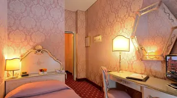 Rialto Hotel