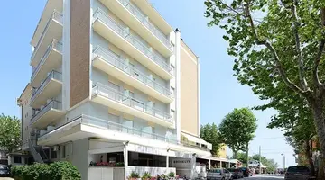 Rimini i Zwiedzanie Włoch - samolotem