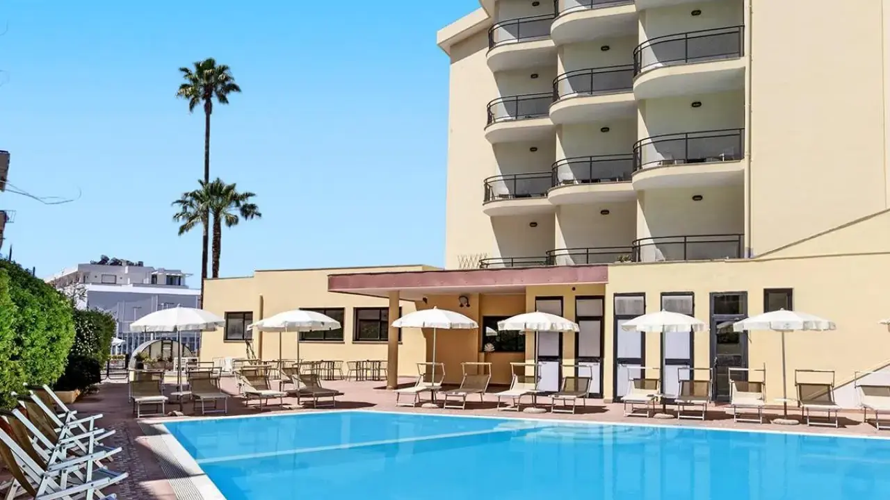 Rina Hotel
