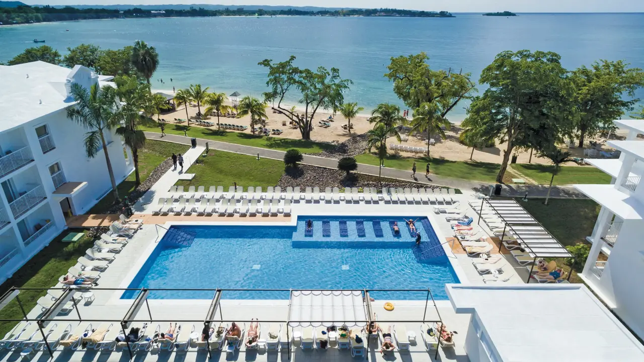 RIU NEGRIL