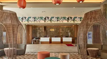 RIU Palace