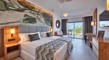 RIU Palace