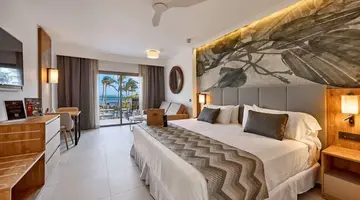 RIU Palace