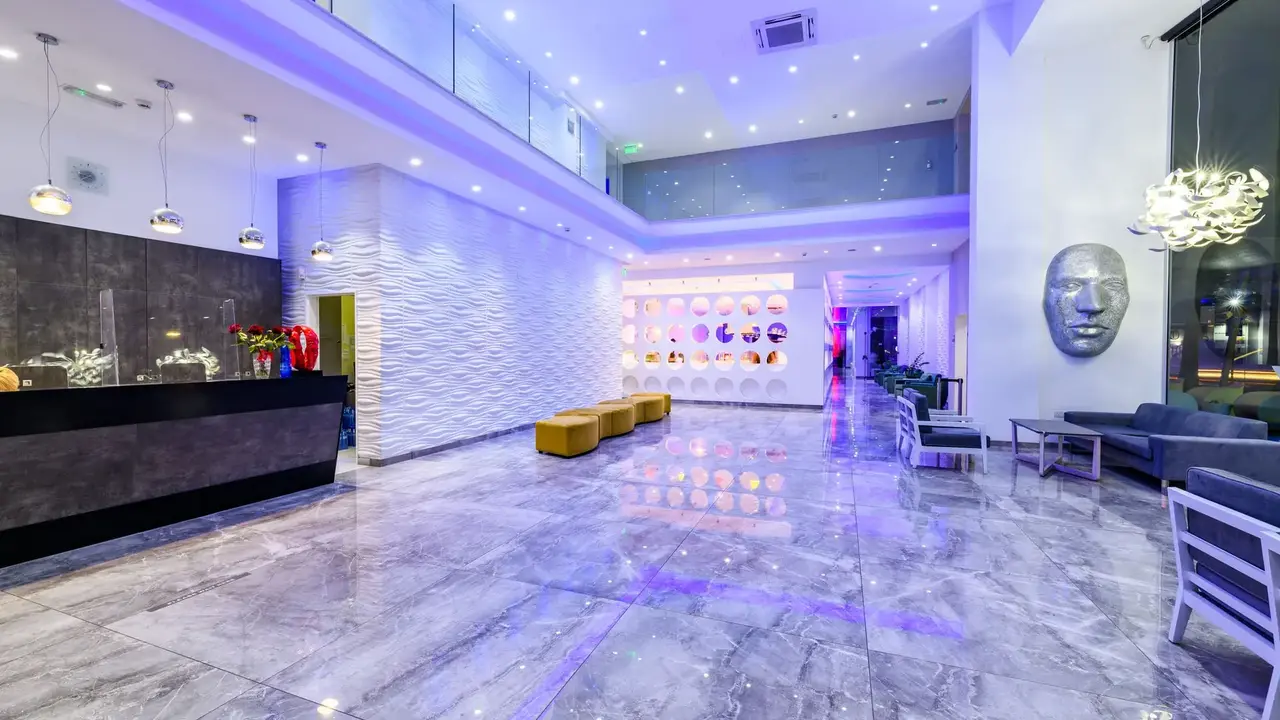 River Rock Hotel