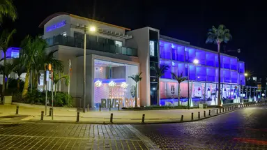 RIVER ROCK HOTEL