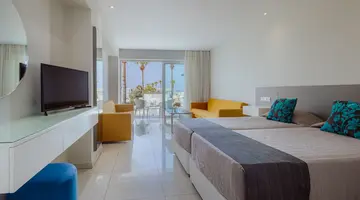 RIVER ROCK HOTEL